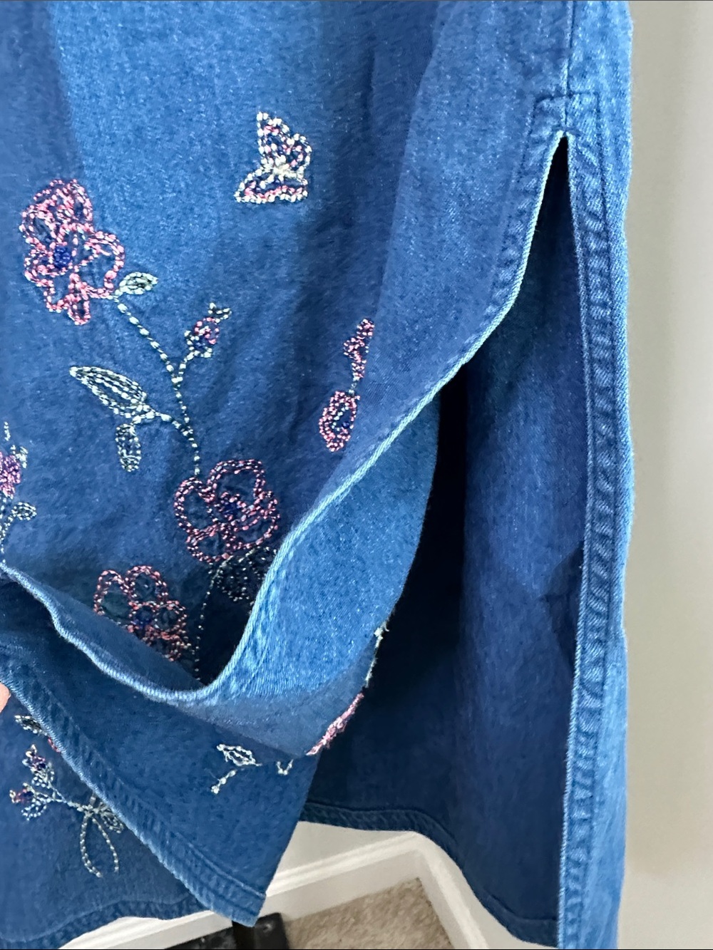 Napa Valley vintage Embroidered Blue Denim Midi Skirt with Elastic Waist - Picture 5 of 5